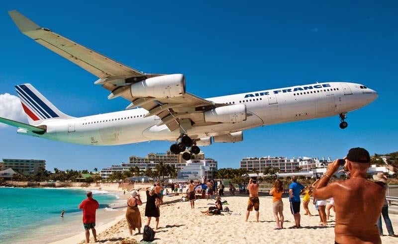 St Maarten S Princess Juliana Airport Vying For Most Scenic Airport Landings Crown