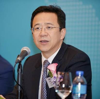 Dr.-Zhao-Wei-presidente-do-conselho-CALC-dá-comentários de abertura