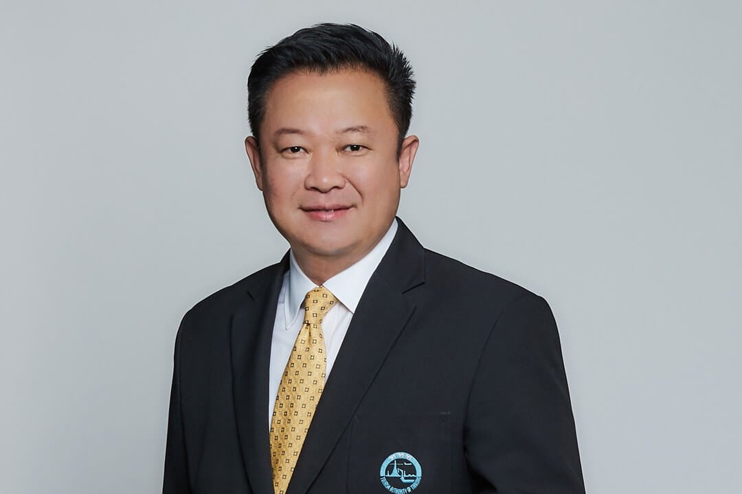 Guvernér TAT-Yuthasak-Supasorn