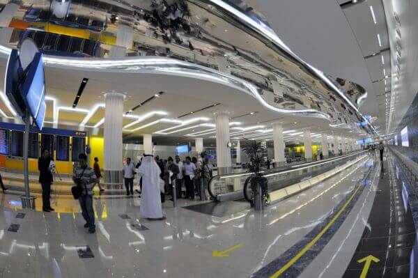 Arriving at Dubai Airport on Emirates: Record traffic and how EK prepares for it