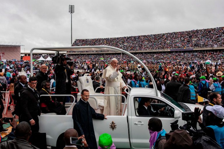 Paparoma Francis ya ci gaba a rangadin Kudancin Afirka