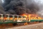 73 патници загинаа во пеколен воз во Пакистан