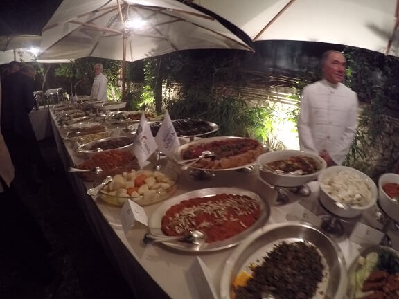 Roum feiert Tierkei duerch Gastronomie