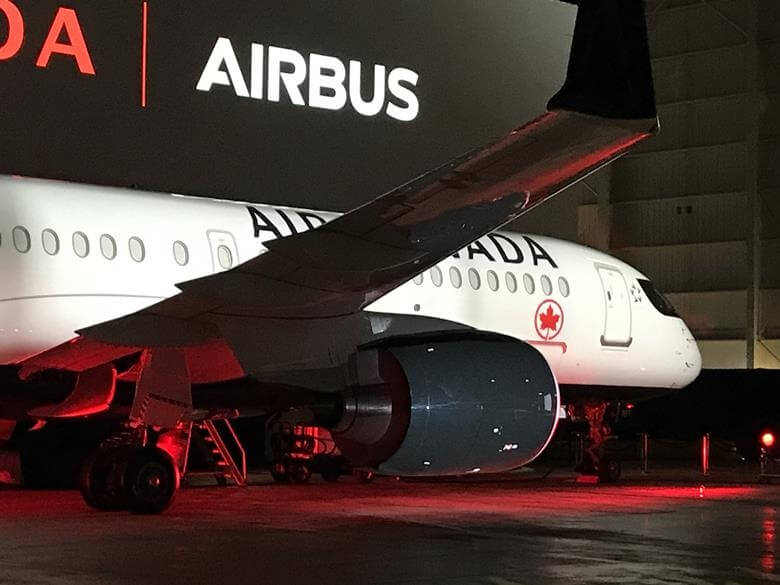 Air Canada o loʻo faʻaauau pea vaʻa fou ma lona muamua Airbus A220-300