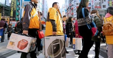 Why Japan is the most popular destination for Chinese tourists?