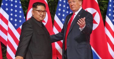 Adakah pelancongan akan memungkinkan pertemuan Trump dan Kim Jong-un?