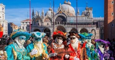 Venice Tourism stops Carnival sending visitors home