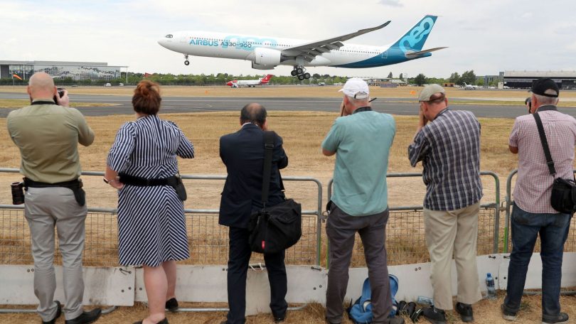 , E hlakotsoe: Farnborough International Airshow lehlatsipa la morao-rao la coronavirus, eTurboNews | eTN