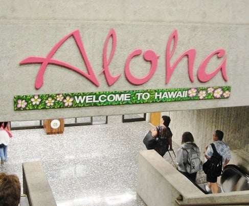 Havajští cestující v letecké dopravě nadále klesají