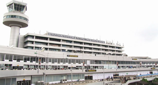 Nigērija pārtrauc visu pārvietošanos, ieskaitot privāto reaktīvo lidmašīnu hartas