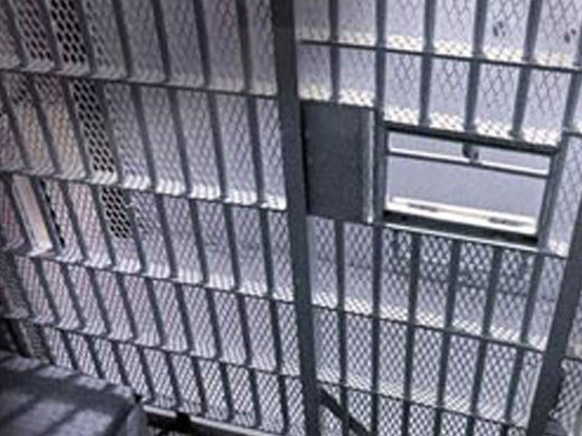 First COVID-19 Prison Death in U.S. Stirs Controversy