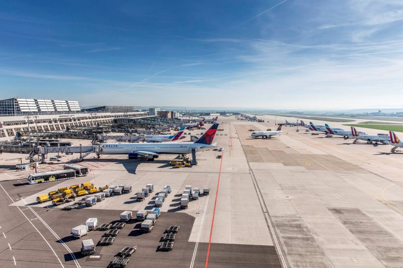 أوقف مطار شتوتغارت عمليات الرحلات الجوية من 6 أبريل إلى 22 أبريل