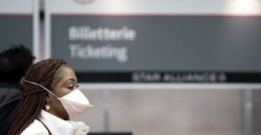 Air Canada makes protective face coverings mandatory
