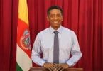 Seychellien matkailu avautuu: Presidentti Danny Faure julkaisi askel askeleelta -suunnitelman