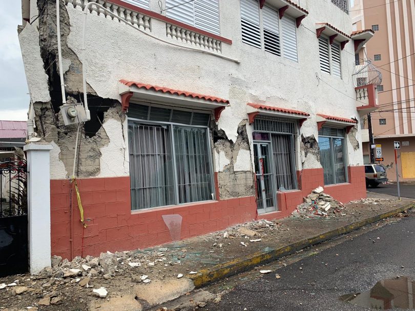 Strong earthquake strikes Puerto Rico