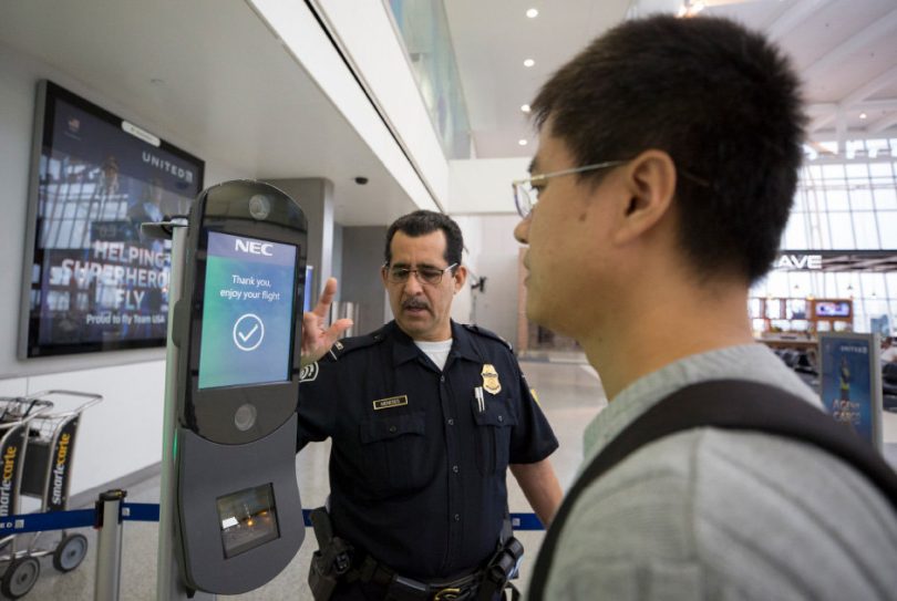 ACLU قلق بشأن استخدام تقنية التعرف على الوجه في مطارات هاواي
