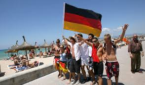 Las pruebas en humanos comienzan hoy para turistas alemanes en Palma de Mallorca, España