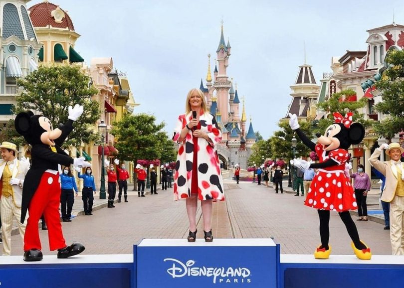 Ang tuktok na palapag ng Disneyland Paris at Eiffel Tower ay muling binuksan