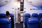 Delta Air Lines dia nanitatra ny famoahana ny saram-panovana amin'ny famandrihana vaovao, fitsangatsanganana hatramin'ny 2020
