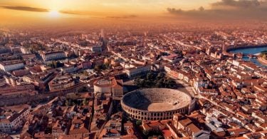 Czy letni festiwal w Verona Arena przyciągnie turystów z powodu COVID-19?