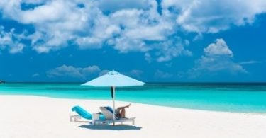 アンギラがカリブ海、バミューダ、バハマで最高の島を獲得