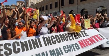 Protesto de agentes de viagens italianos: decreto de demanda de turismo
