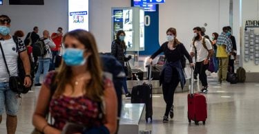Американците показват силна готовност да пътуват въпреки пандемията на COVID-19