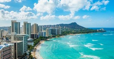 Havaijin hotellit ilmoittavat edelleen huomattavasti pienemmistä tuloista ja käyttöasteesta