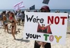 Israelere arrangerer festlig strandfest mot ny COVID-19-låsing