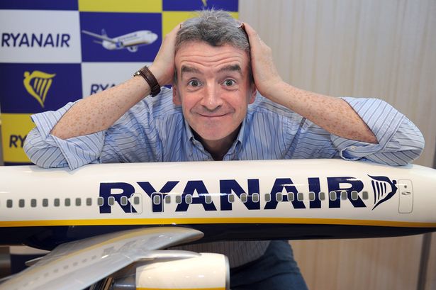 Fagforeninger fordømmer Ryanairs administrerende direktørs bonusløn på tidspunktet for masseafskedigelser