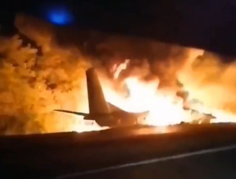 At least 25 people killed in Ukraine plane crash