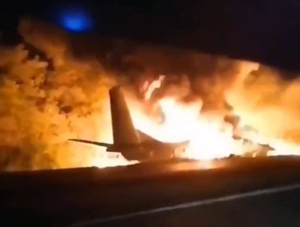 Mindestens 25 Menschen Bei Flugzeugabsturz In Der Ukraine Getotet