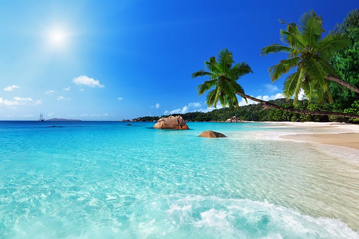 Туристическият борд на Сейшелските острови стартира промоционална кампания за eDreams в Италия