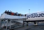 Sent Maartenas sveikina „JetBlue“ inauguracinį skrydį iš Niuarko (Naujasis Džersis)