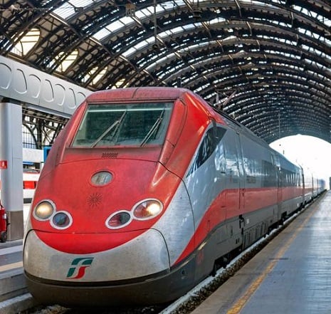 新しいCOVID-19波によって引き起こされたイタリアの鉄道金融危機
