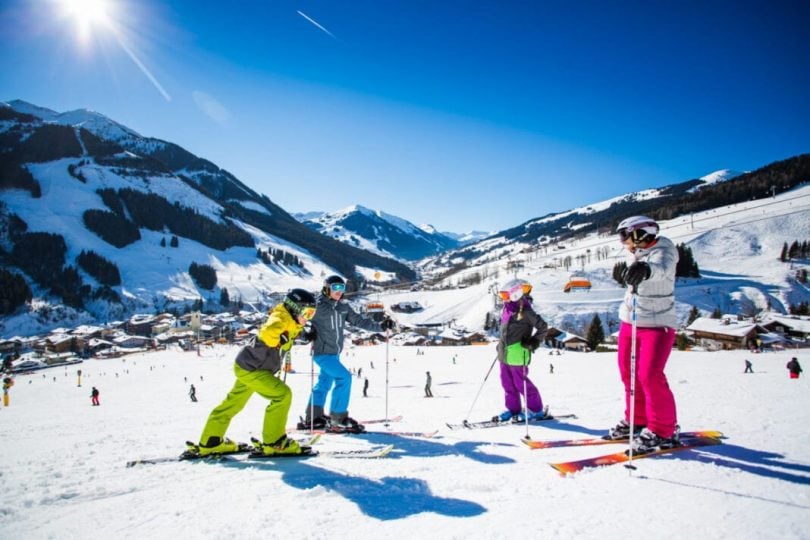 Restricțiile de călătorie prelungite creează probleme pentru stațiunile de schi europene