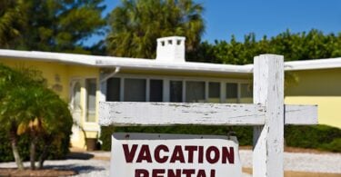 Hawaii vacation rentals down 34.3%