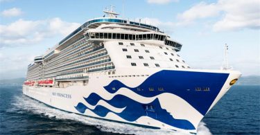 Princess Cruises prodlužuje pozastavení plavby na odjezdech v Southamptonu