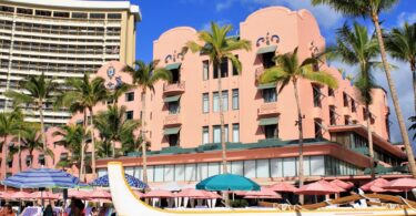 Hawaii-hoteller: mars 2021 er mye lavere sammenlignet med de første tre månedene i 2020