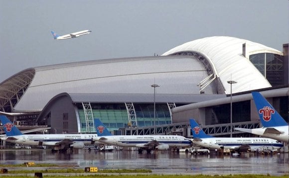 Guangzhou Beynəlxalq Hava Limanı dünyanın ən işlək mərkəzi olaraq Atlanta Hartsfield-Jackson’u keçib