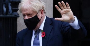 Boris Johnson: Hapana kuzorora kwekutanga kweECOVID-19 zvirambidzo muUK