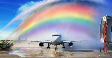 Voando com orgulho: United Airlines, Chase e Visa oferecem suporte à igualdade LGBTQ +