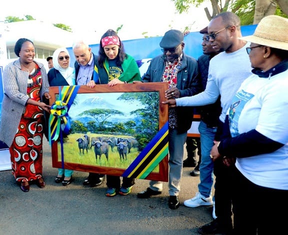 Wanita Afrika termuda menakluki Gunung Everest