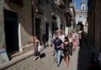 137 turistes russos posats en quarantena a Cuba després de donar positiu a COVID-19