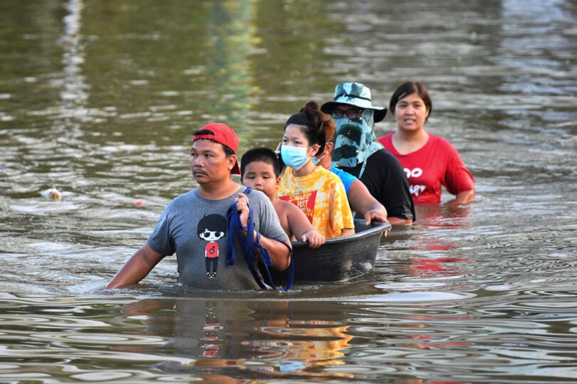 ব্যাংকক বড় ধরনের বন্যা দুর্যোগ মোকাবেলা করছে