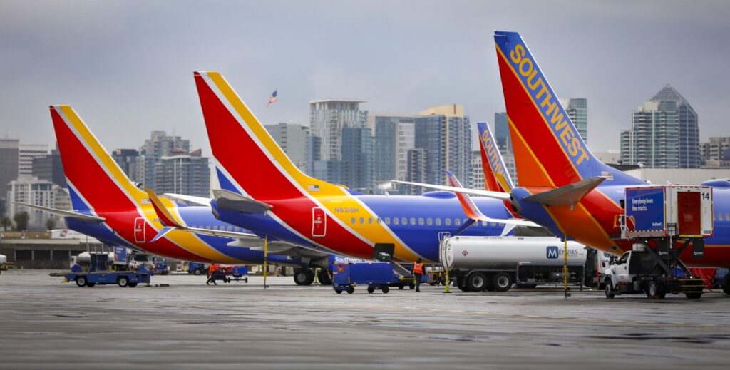 Thousands stranded as Southwest cancels hundreds more flights on Monday | Airlines