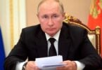 Rusko nařídilo národní „týden pracovního klidu“, protože počet úmrtí na COVID-19 prudce stoupá.