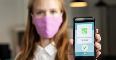 Fast deployment of the air travel digital health certificates urged