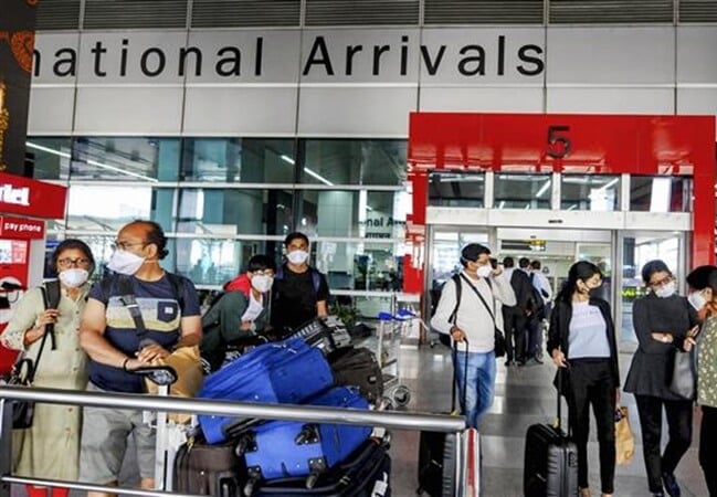 Hindistan şimdi tam aşılı yabancı turistlere açık