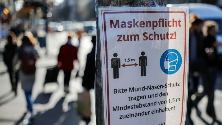 Vaccine über alles: Las tiendas de Hesse en Alemania ahora pueden prohibir a todos los clientes no vacunados.